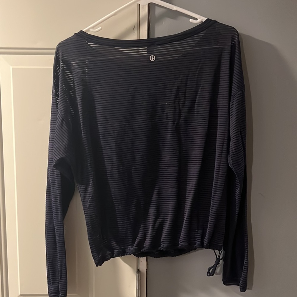 Lululemon Womens Navy blue  Pinstriped Long Sleeve Active Yog Size 6 - Picture 2 of 8